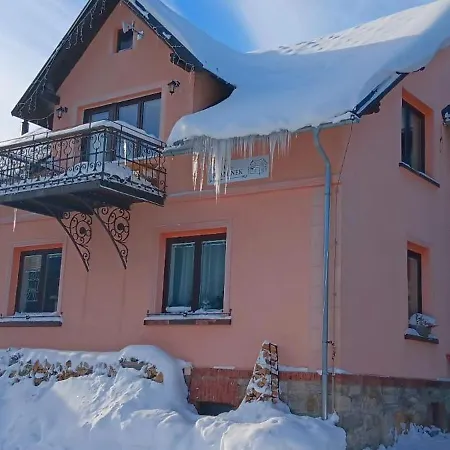 Praminek, Krkonose S Bazenem Kousek Od Pece Pod Snezkou Horní Maršov