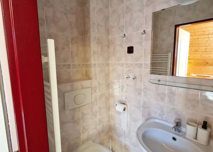Vila Praminek Ubytovani Krkonose Blizko Pece 3*