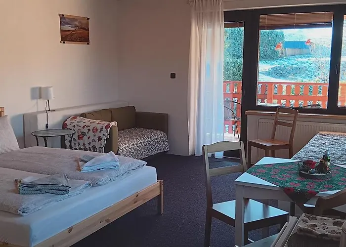 Vila Praminek Ubytovani Krkonose Blizko Pece 招待所 3*